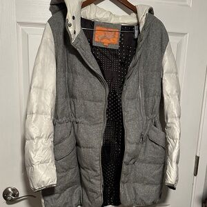 Metro Gray and White Puffer Jacket wool blend L